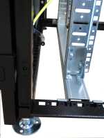 IS-1 High-End Serverrack von SCHÄFER - perforierte, geteilte Doppeltüren - 43 HE - Anreihschrank - BxT 800x1000 mm - schwarz