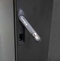 Schallgedämmter Serverschrank SCHÄFER IS-1 silenced - 25 HE - BxT 600x1000 mm - Sichttür - Vollblechtür - Sockel - 2 Silent-Ventilatoren - schwarz