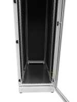 Schallgedämmter Serverschrank SCHÄFER IS-1 silenced - 43 HE - BxT 600x1000 mm - Sichttür - Vollblechtür - Sockel - 4 Silent-Ventilatoren - lichtgrau