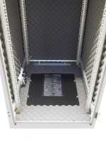 Schallgedämmter Serverschrank SILENCE RACK - 33 HE - 2 SILENT-Lüfter - 600 x 800 mm - Glastür - Vollblechrückwand - lichtgrau