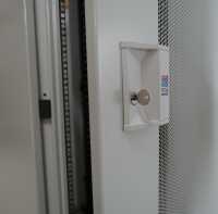 19"-Serverschrank RITTAL TX CableNet - 42 HE - 800 x 1000 mm - belüftete Türen - Seitenwände - lichtgrau