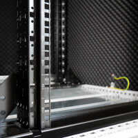 Schallgedämmter 19"-Serverschrank VX IT Rack RITTAL - bis 85% silenced - 42 HE - BxT 800x1.200 mm - Sicht-/Vollblechtür - lichtgrau