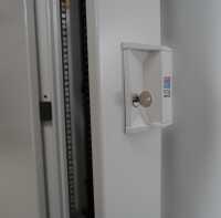 19"-Netzwerkschrank RITTAL TX CableNet - 42 HE - 800 x 800 mm - belüftete Türen - Vollblechtür - Seitenwände - lichtgrau