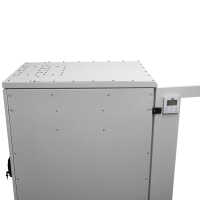 19"-Serverschrank RIE von TRITON mit REMKO Split-Kühlgerät - Kühlleistung 2600 W - Schutzgrad IP54 - 32 HE - BxT 800 x 1200 mm - Sichttür - Rücktür - lichtgrau