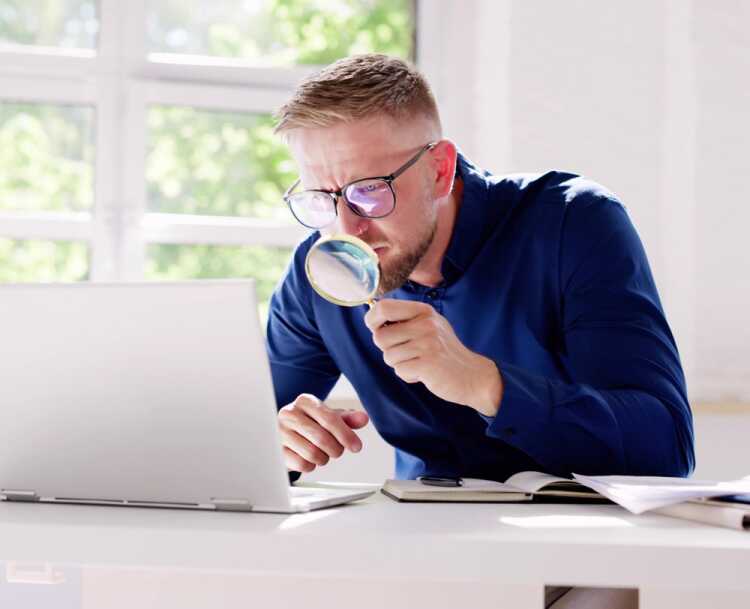 Technische Prüfung der Artikel einer Bestellung auf ihre Kompatibilität zueinander