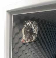 Schallgedämmter Tower-Gehäuse Schutzschrank T800 SILENCE - 1 SILENT-Ventilator - HxBxT 600x330x800 mm - weiß