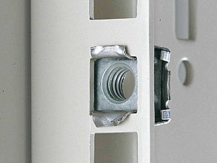 Käfigmuttern M6 mit Kontaktierung - 50 Stück